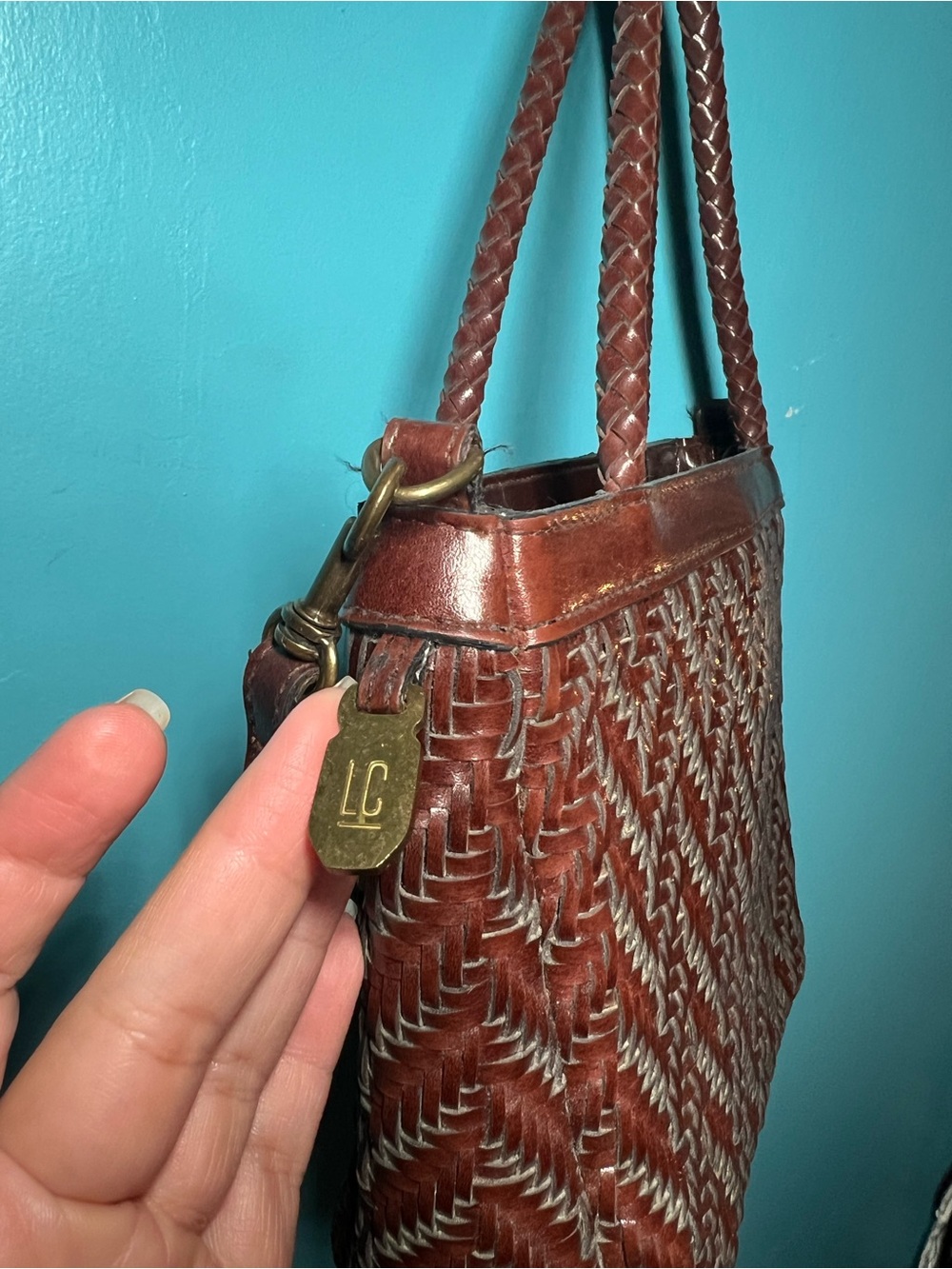 Liz Claiborne Braided hand bag/ crossbody in Dark Brown - Picture 2 of 5